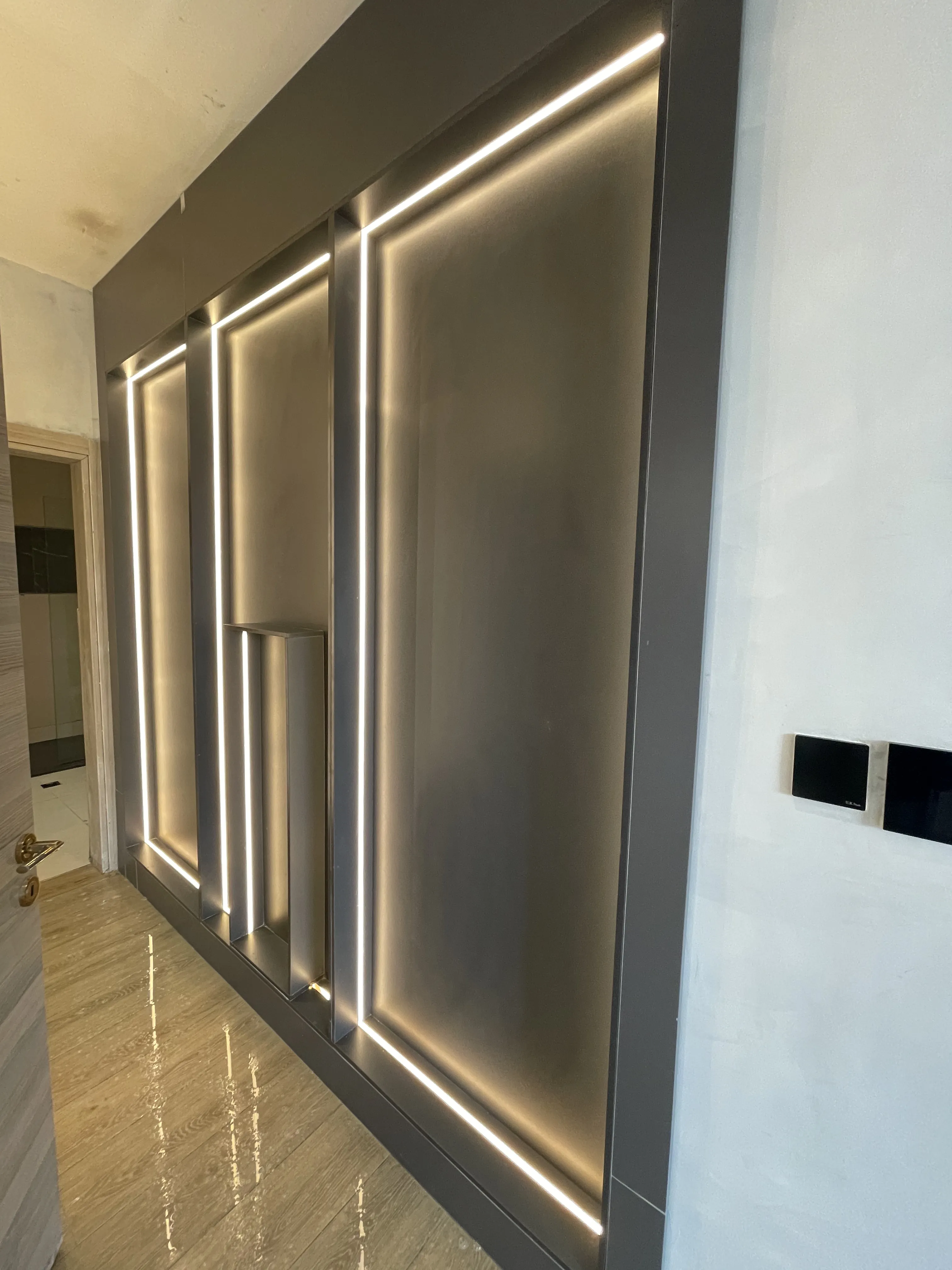 Luxury Walk-in Closet - Image 2