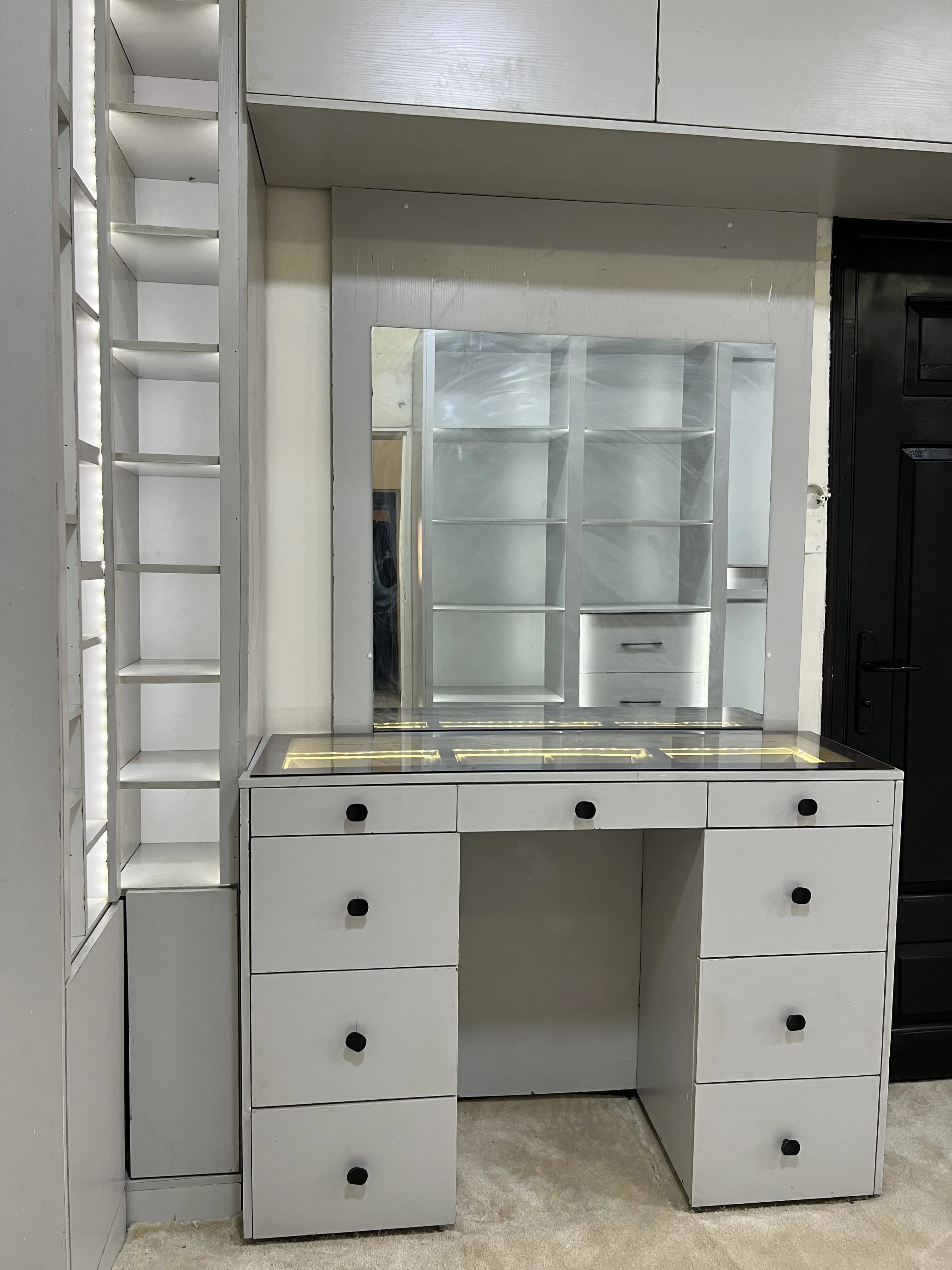 Luxury Walk-in Closet - Image 6