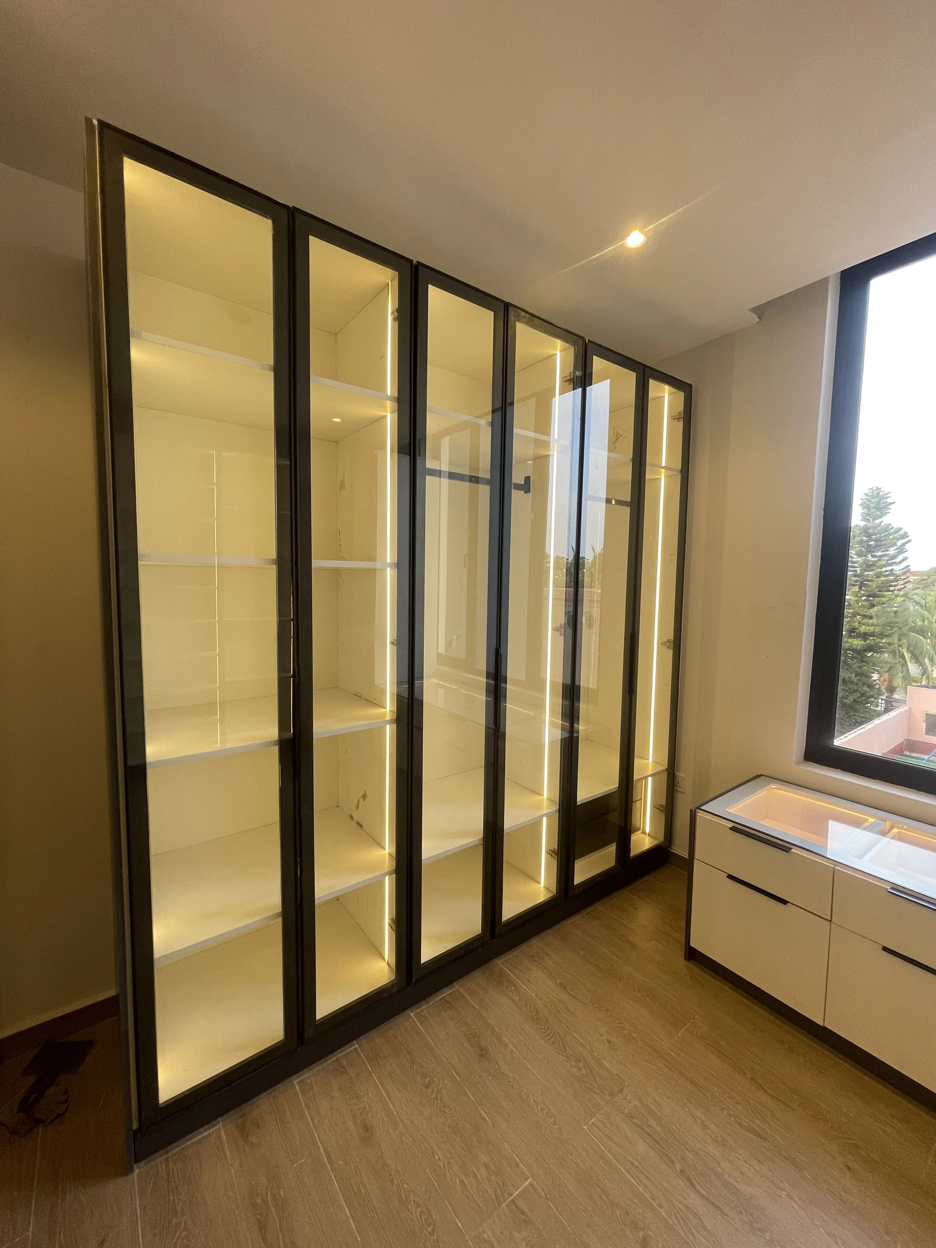 Luxury Walk-in Closet - Image 7